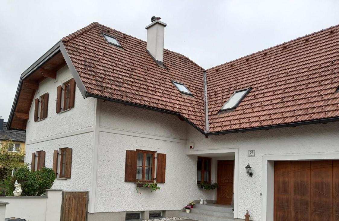 60 M² Ferienapartment Zentrumsnahe Mit Gartenbenutzung Apartament *