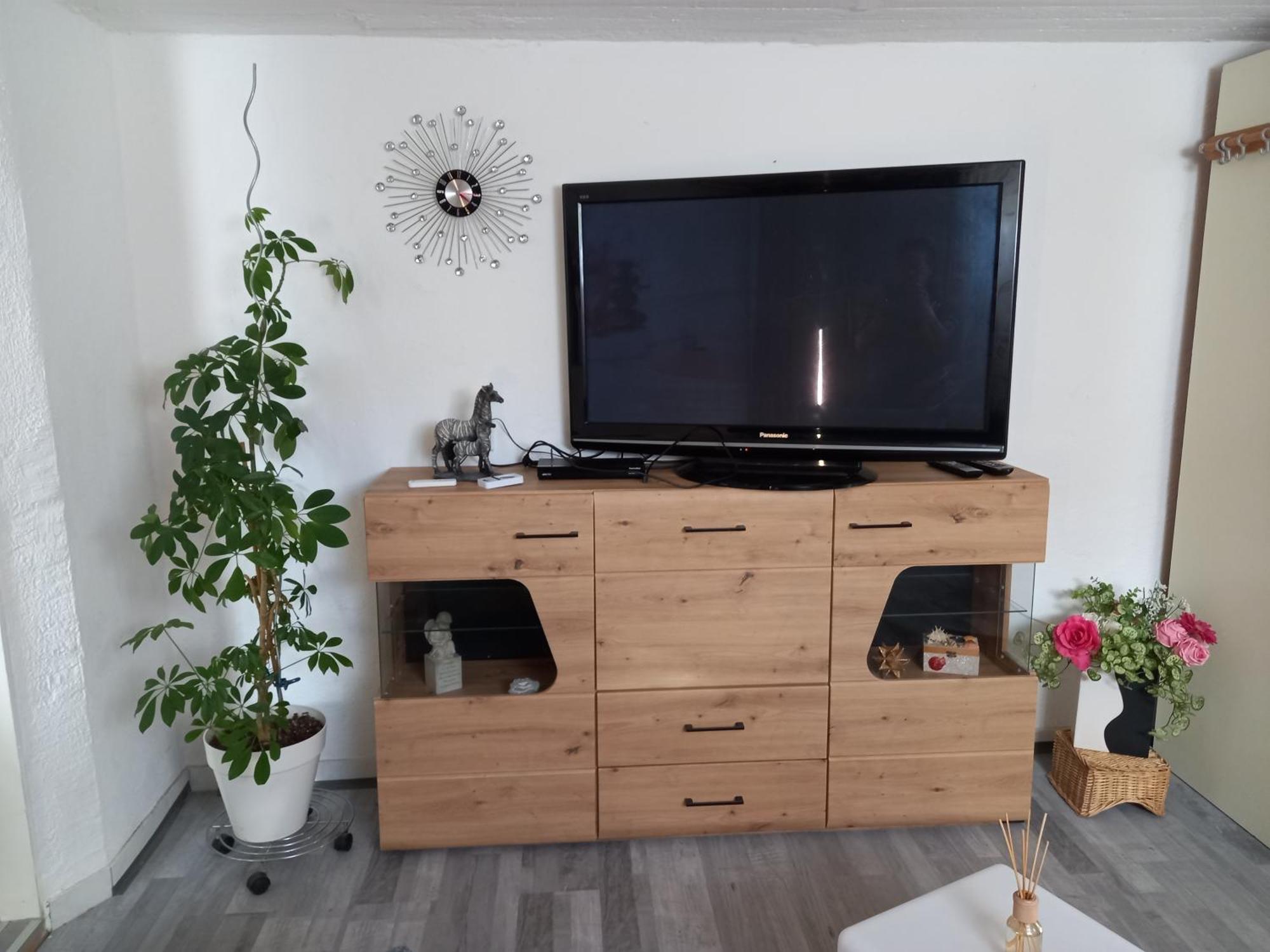60 M² Ferienapartment Zentrumsnahe Mit Gartenbenutzung Apartament *